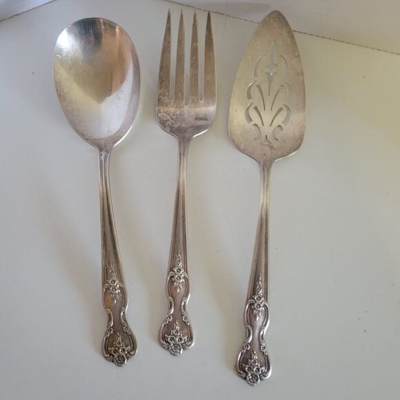 Vintage Wm. Rogers Inspiration-Magnolia Silver-Plated Flatware Set Of 8 Serving - Picture 4 of 8